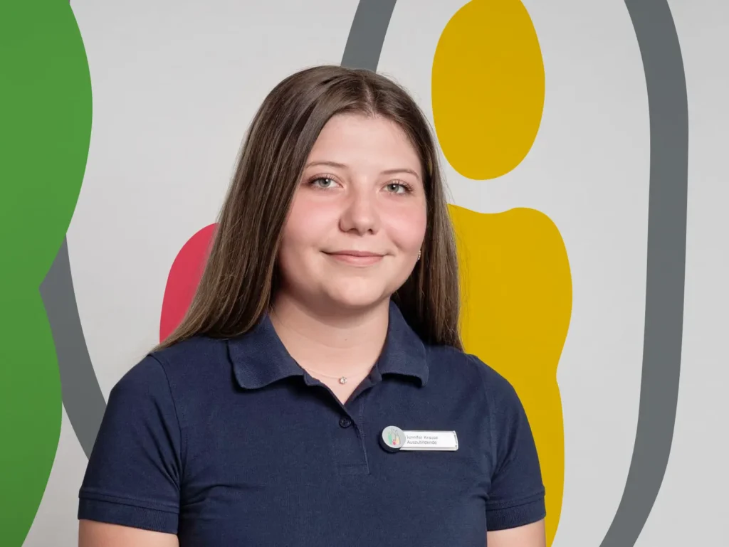 Jennifer Krause Medizinische Fachangestellte, Hygienebeauftragte. 2021 nach der Ausbildung in unserer Praxis übernommen.